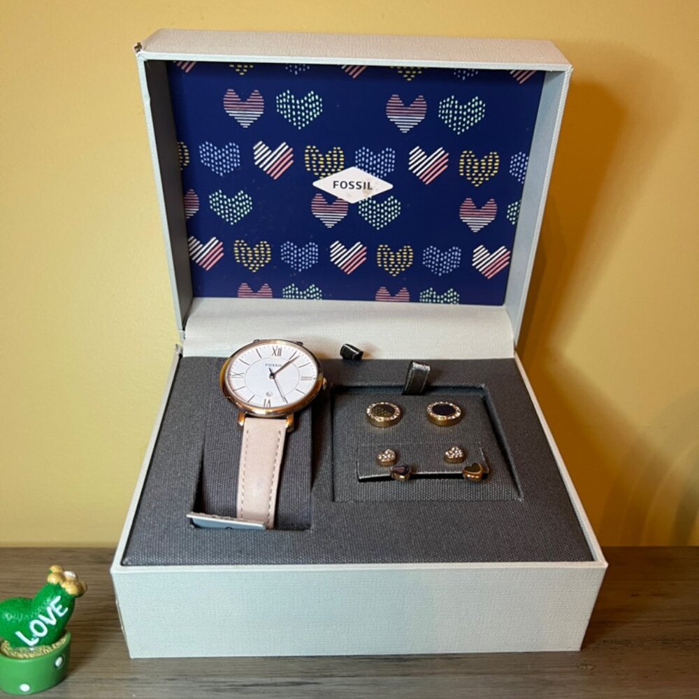 Fossil Jacqueline Blush Leather Watch & Earrings Box Set NIB